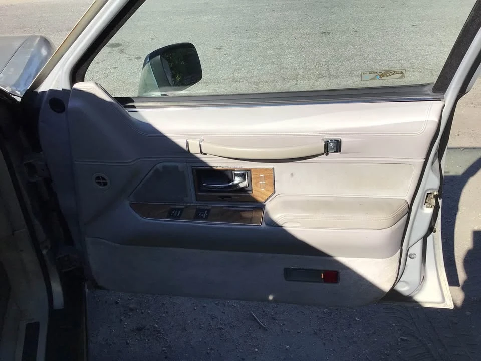 1991 Lincoln Town Car - Image 3 of 6