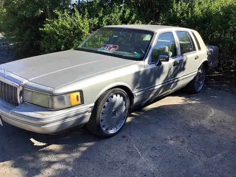 1991 Lincoln Town Car