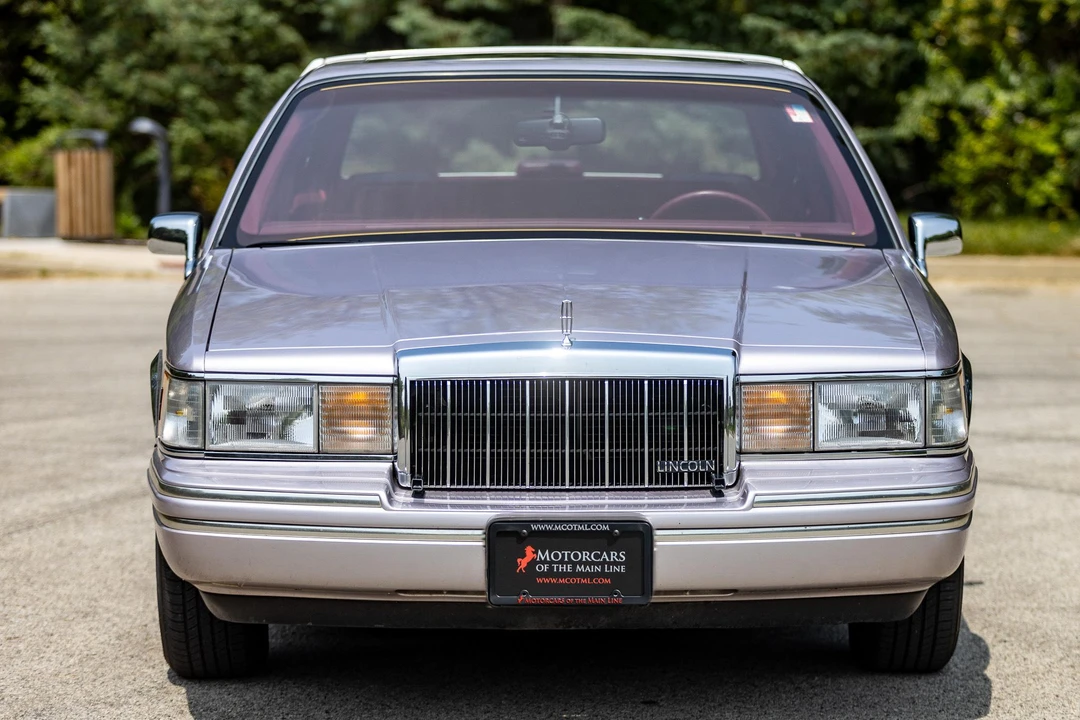 1991 Lincoln Town Car - Image 7 of 31