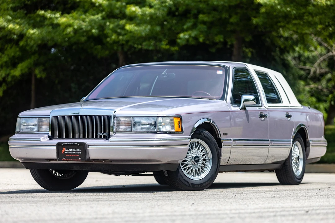 1991 Lincoln Town Car - Image 14 of 31