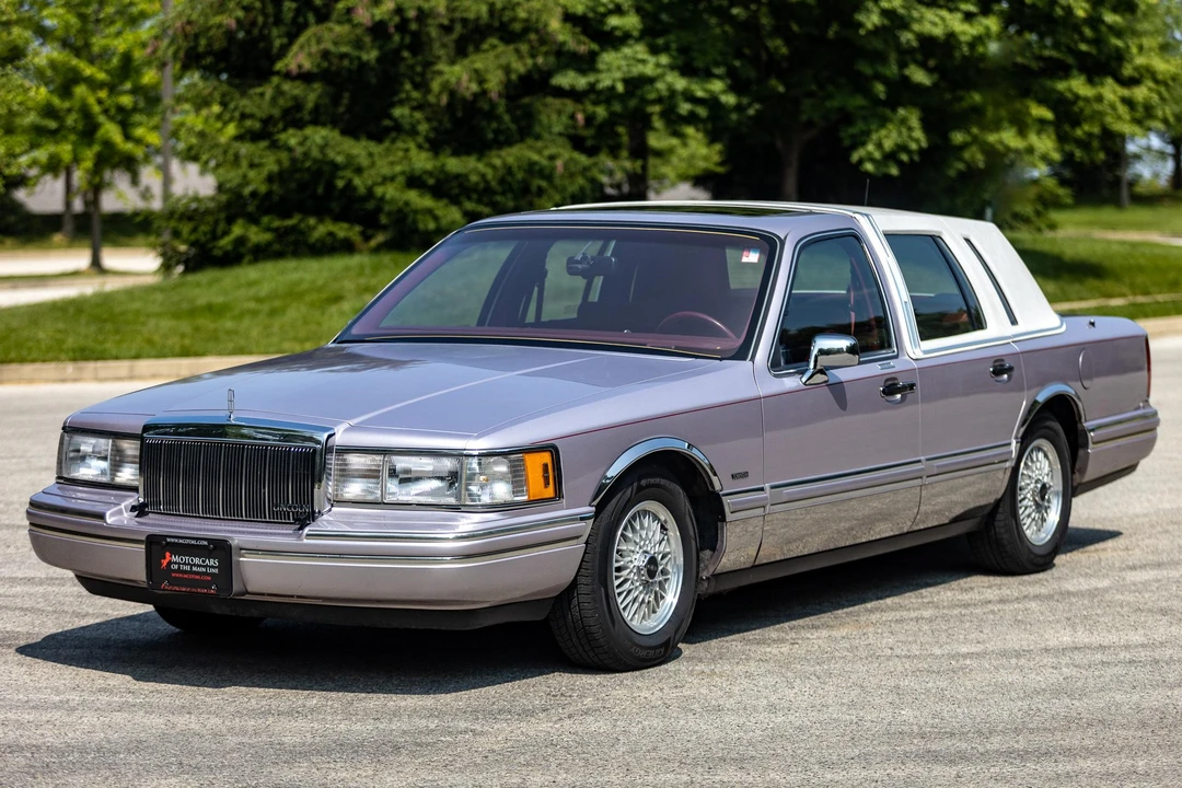 1991 Lincoln Town Car - Image 17 of 31