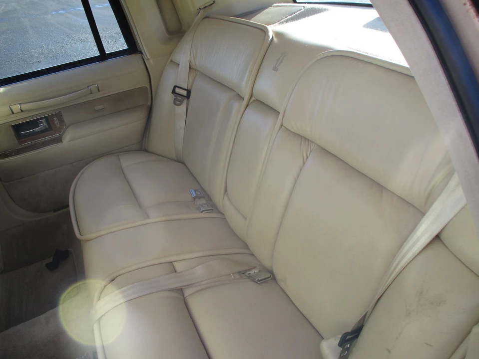 1991 Lincoln Town Car - Image 12 of 21