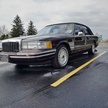 1991 Lincoln Town Car Executive L