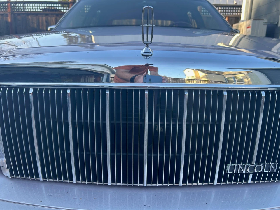 1991 Lincoln Town Car - Image 18 of 31