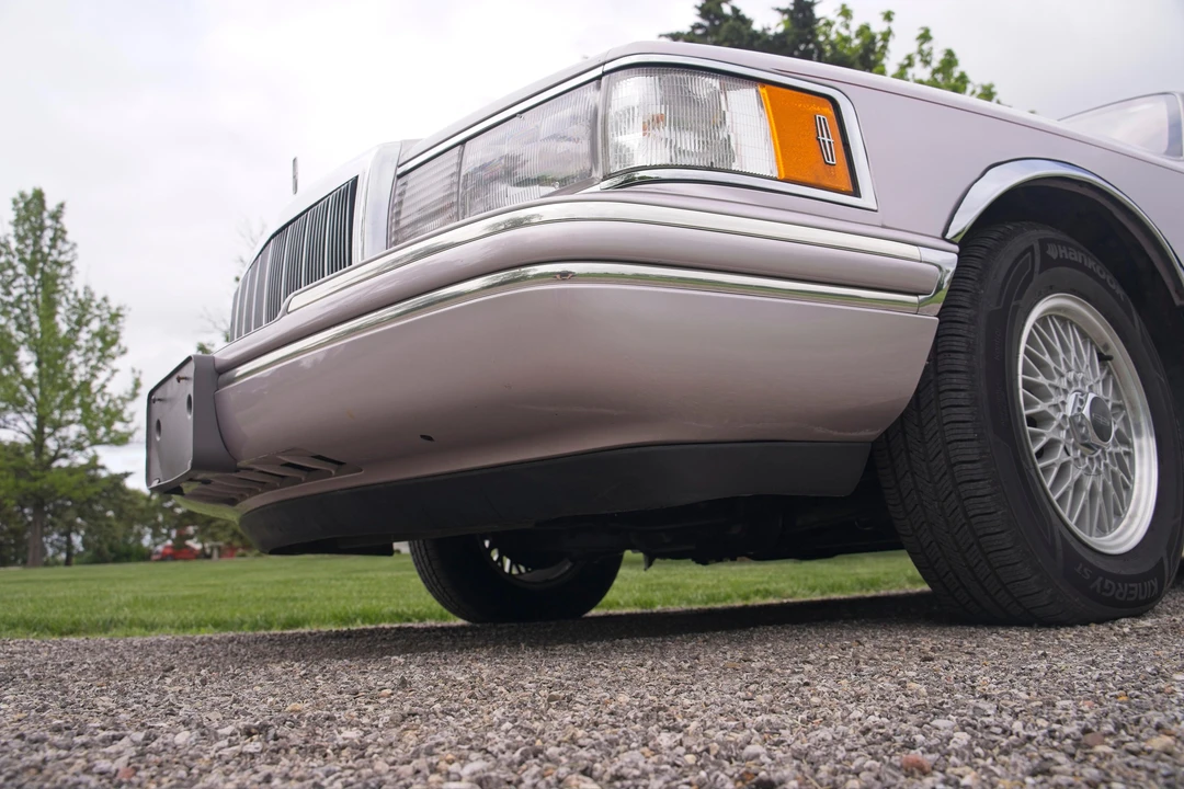 1991 Lincoln Town Car - Image 19 of 31