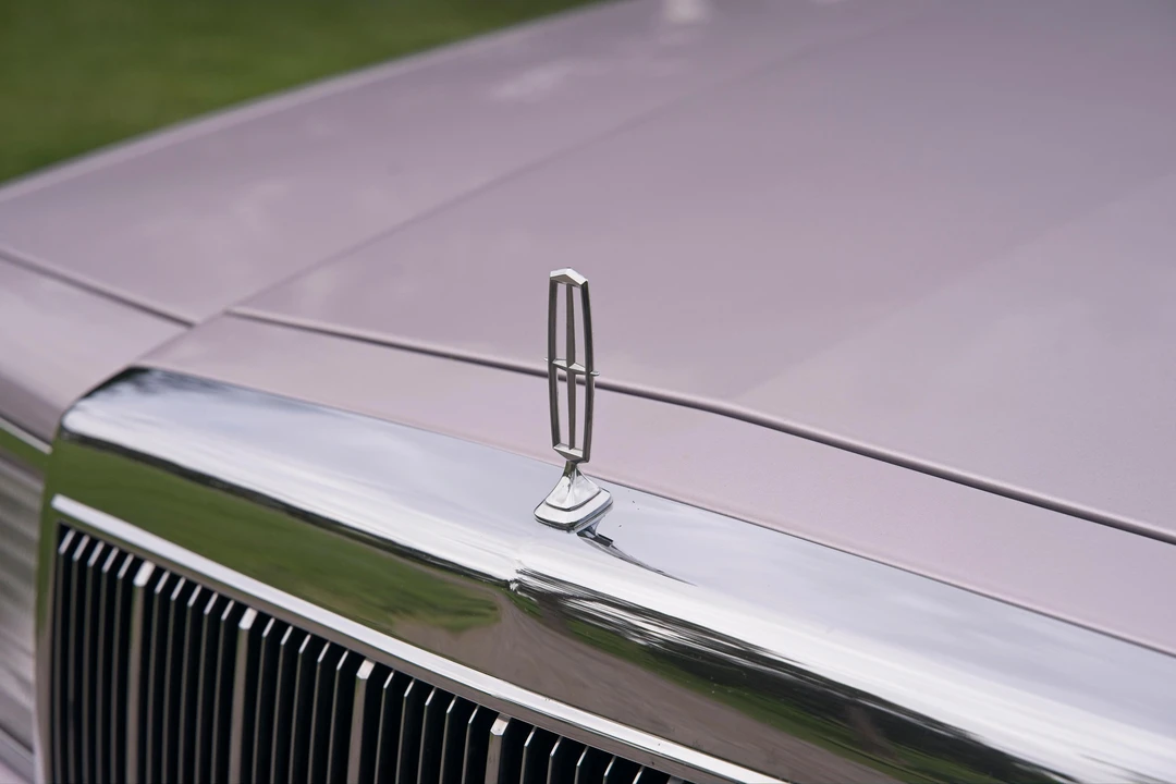 1991 Lincoln Town Car - Image 15 of 31