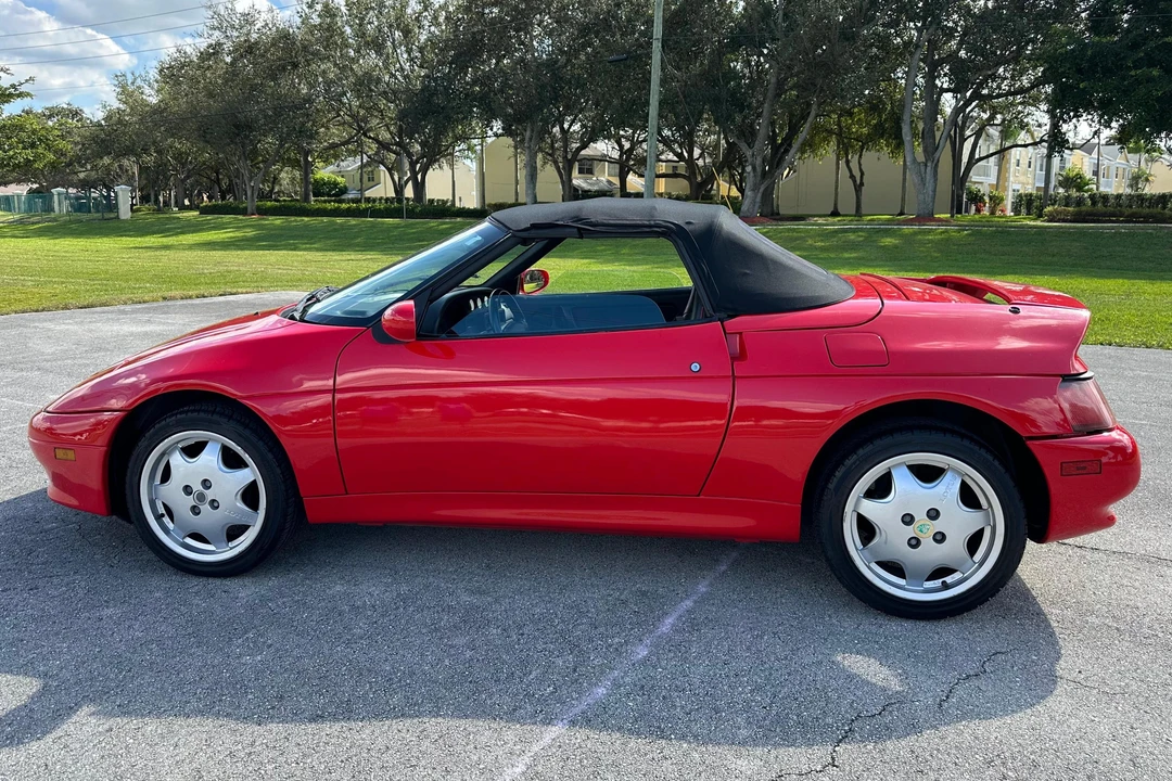 1991 Lotus Elan M100 - Image 3 of 31
