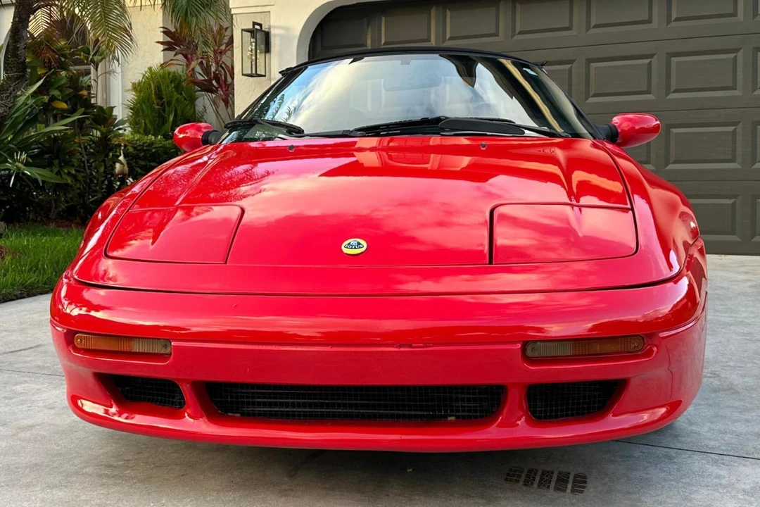 1991 Lotus Elan M100 - Image 2 of 31