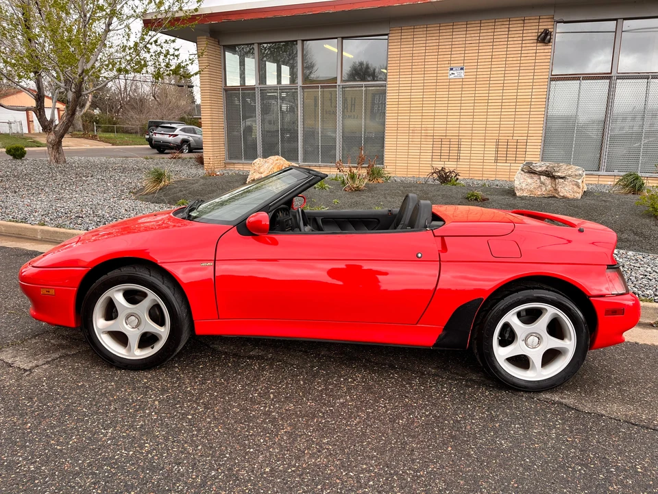 1991 Lotus Elan - Image 10 of 31