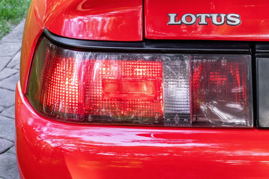 1991 Lotus Elan M100 - Image 23 of 31