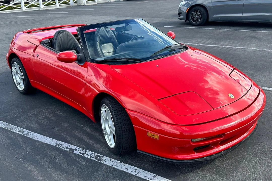 1991 Lotus Elan - Image 2 of 31