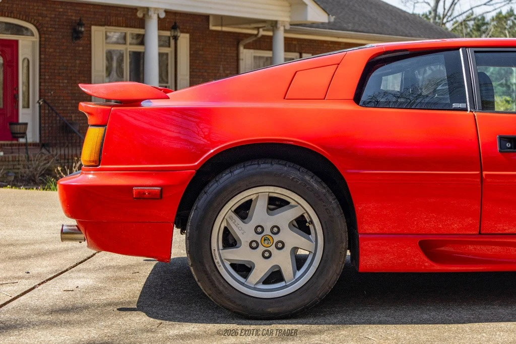 1991 Lotus Esprit Series 3 & Turbo - Image 10 of 24