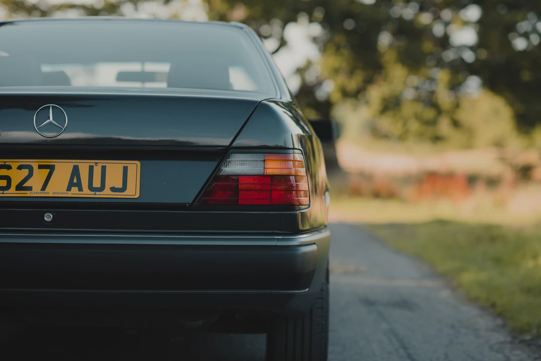 1991 Mercedes-Benz W124 E-Class - Image 24 of 31