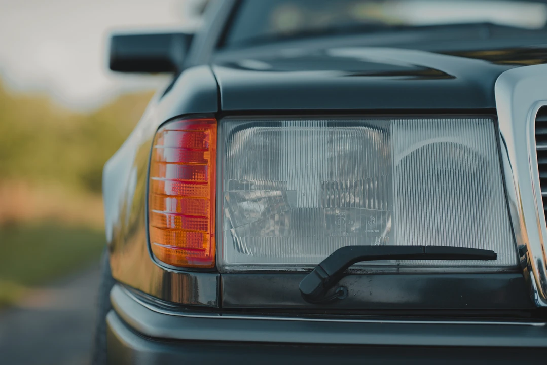 1991 Mercedes-Benz W124 E-Class - Image 28 of 31