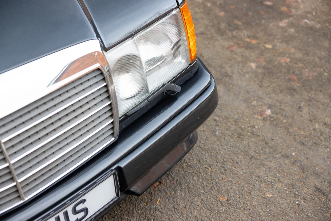 1991 Mercedes-Benz W124 E-Class - Image 28 of 31