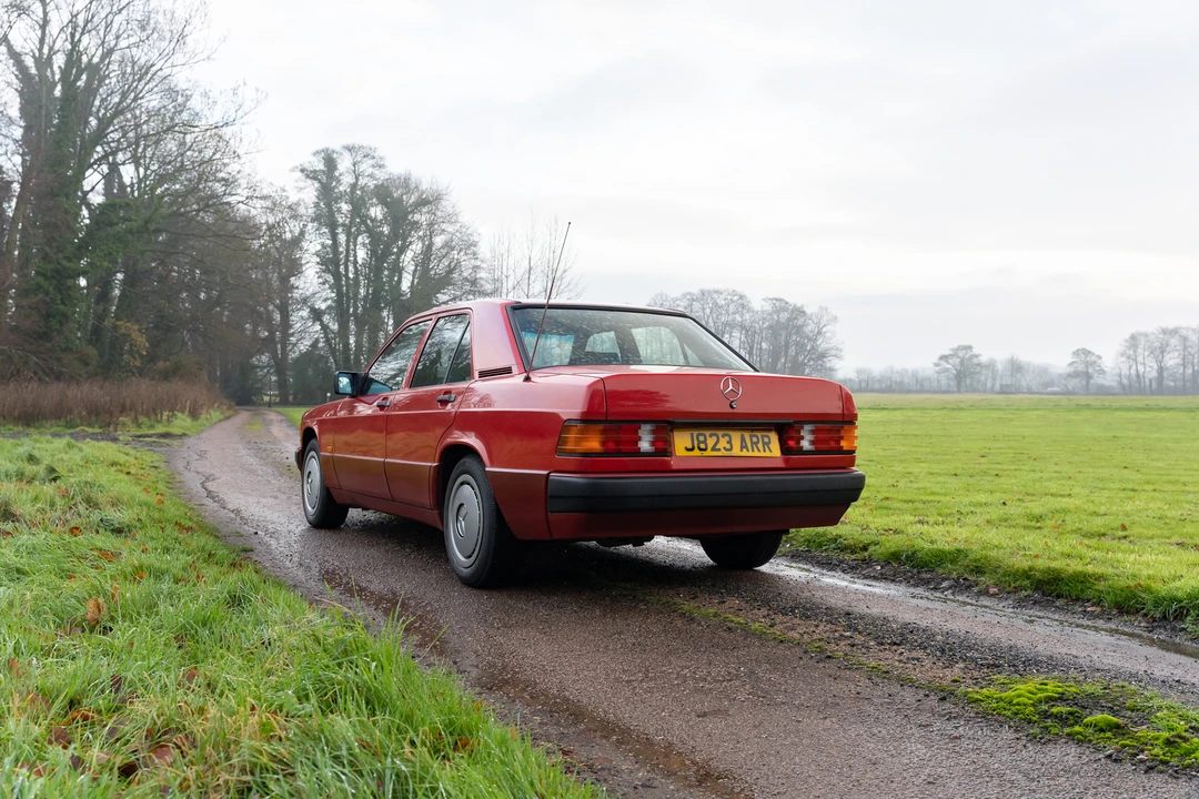 1991 Mercedes-Benz 190E - Image 14 of 31