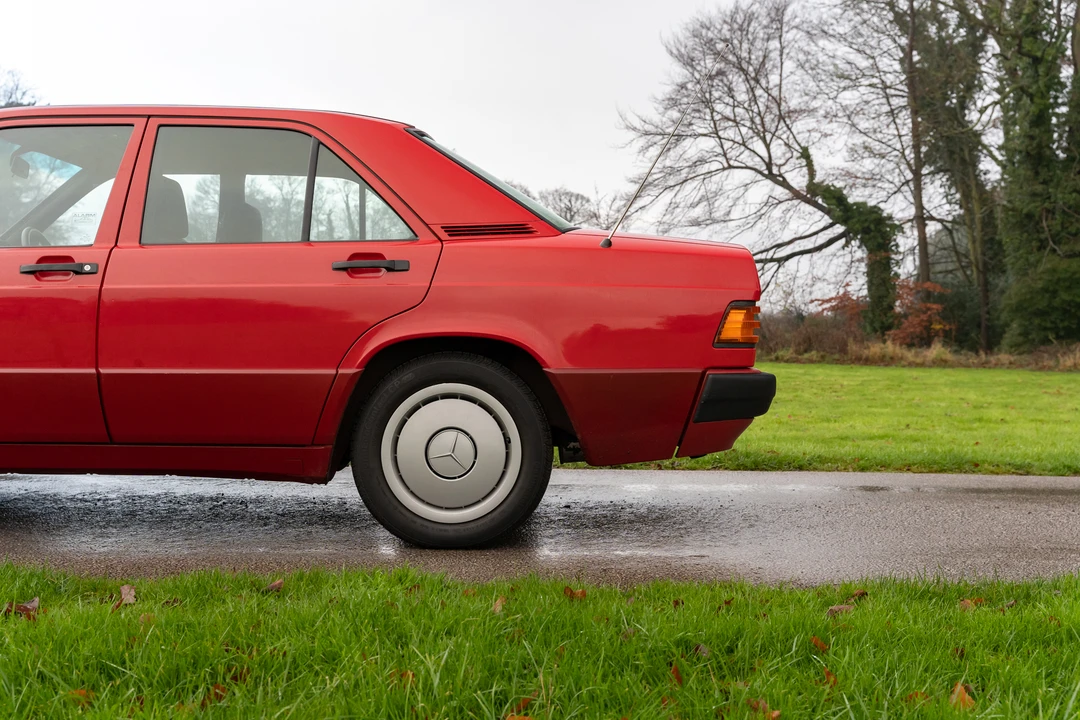 1991 Mercedes-Benz 190E - Image 23 of 31