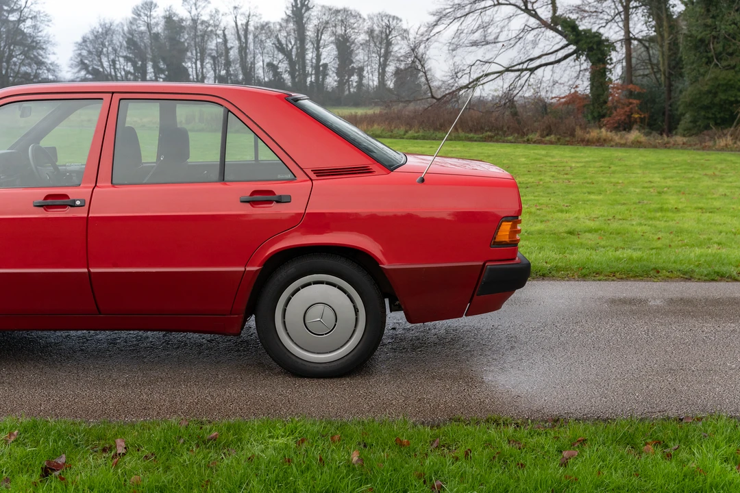 1991 Mercedes-Benz 190E - Image 24 of 31