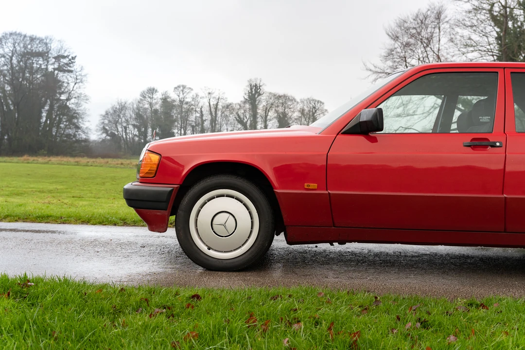 1991 Mercedes-Benz 190E - Image 25 of 31
