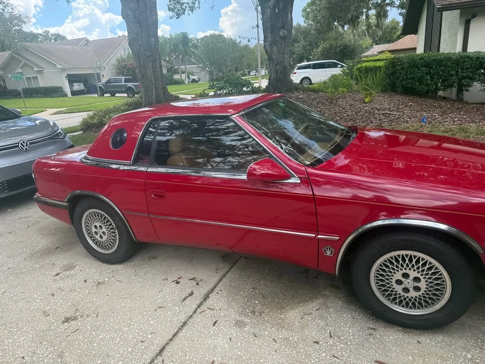 1991 Maserati Biturbo & 222 - Image 4 of 8