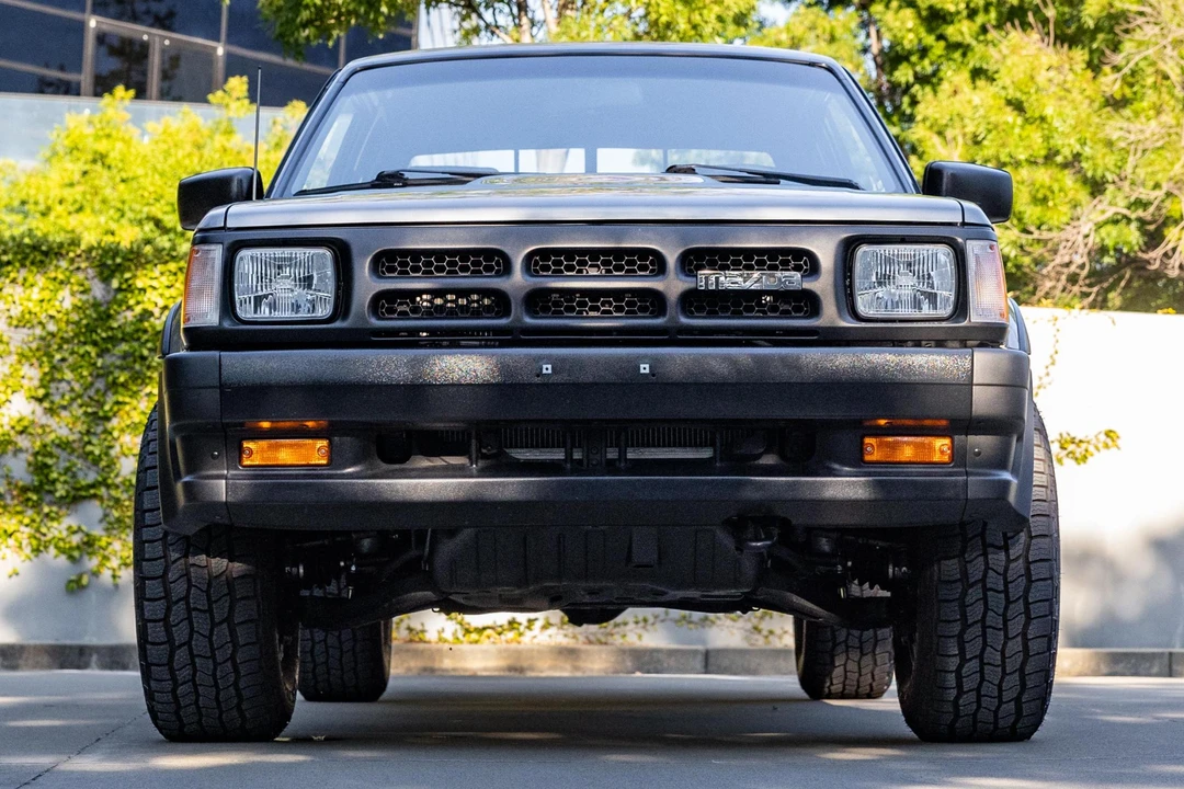 1991 Mazda B Series 4th Gen - Image 2 of 31