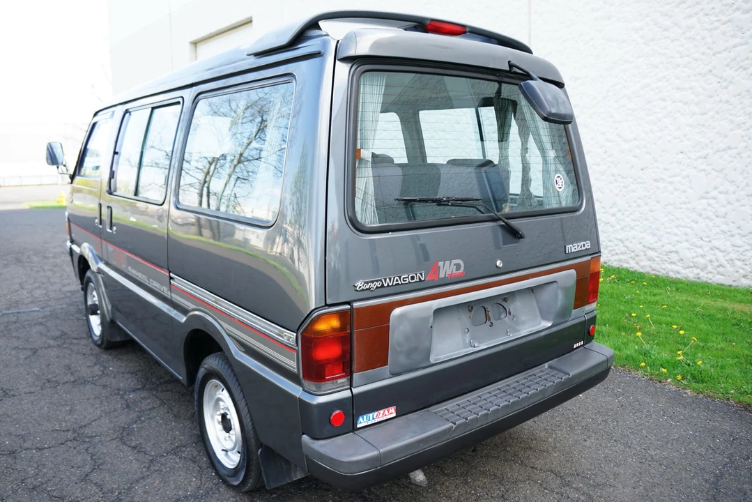 1991 Mazda Bongo 3rd Gen - Image 13 of 31