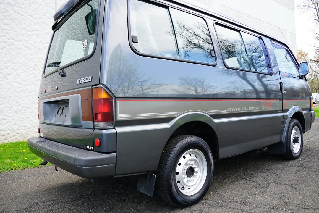1991 Mazda Bongo 3rd Gen - Image 11 of 31