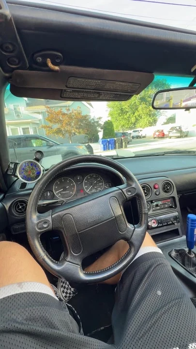 1991 Mazda NA MX-5 Miata - Image 2 of 2
