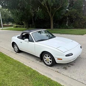 1991 Mazda MX-5 Miata Club Convertible 2D