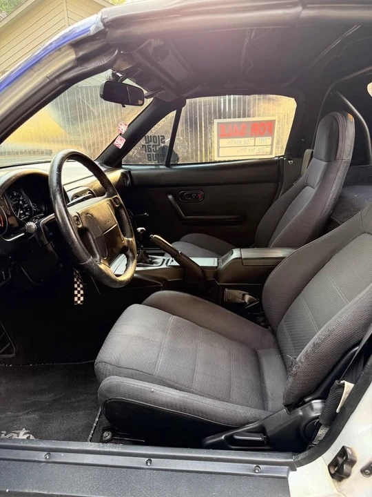 1991 Mazda NA MX-5 Miata - Image 8 of 15