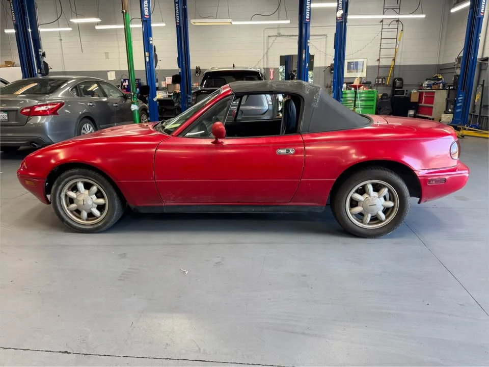 1991 Mazda NA MX-5 Miata - Image 3 of 10