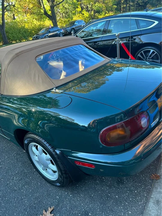 1991 Mazda NA MX-5 Miata - Image 4 of 7