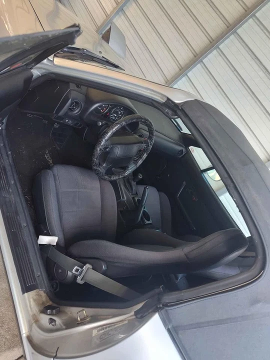 1991 Mazda NA MX-5 Miata - Image 5 of 6