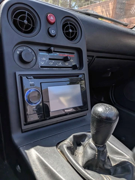 1991 Mazda NA MX-5 Miata - Image 9 of 14