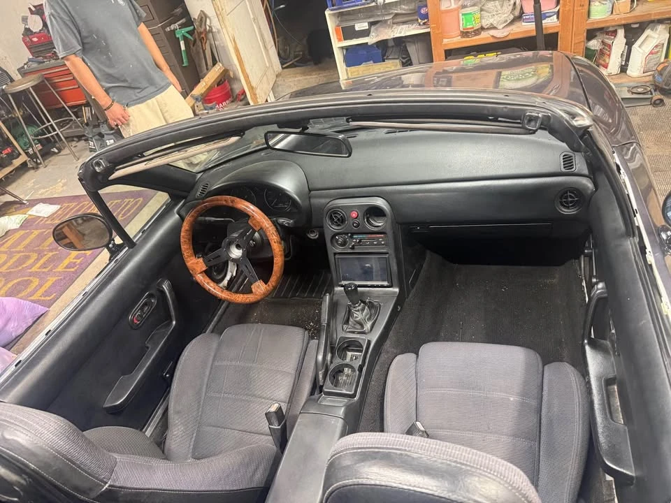 1991 Mazda NA MX-5 Miata - Image 6 of 6