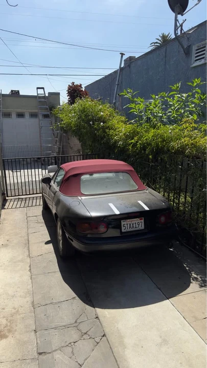 1991 Mazda NA MX-5 Miata - Image 2 of 3