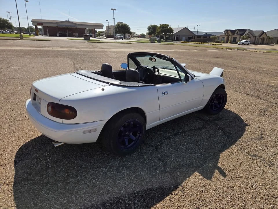1991 Mazda NA MX-5 Miata - Image 4 of 9