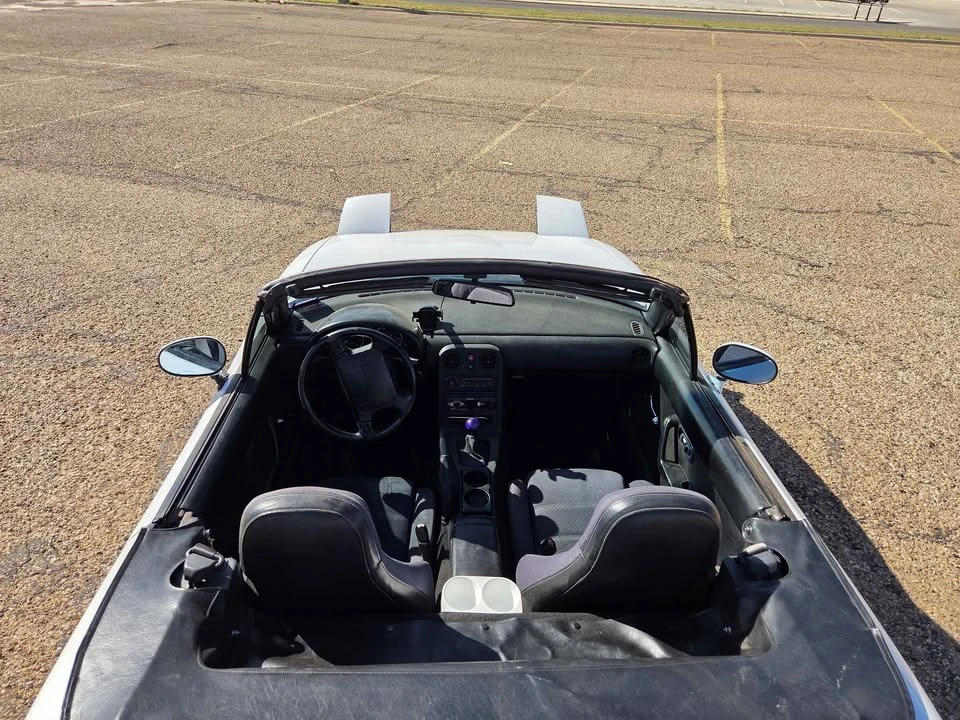 1991 Mazda NA MX-5 Miata - Image 6 of 9