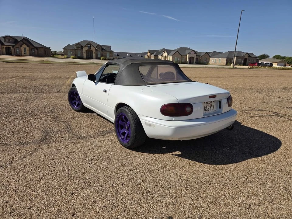 1991 Mazda NA MX-5 Miata - Image 5 of 9