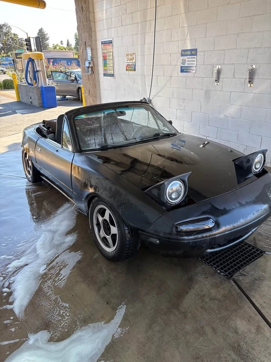 1991 Mazda NA MX-5 Miata - Image 2 of 9