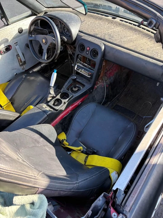1991 Mazda NA MX-5 Miata - Image 6 of 9