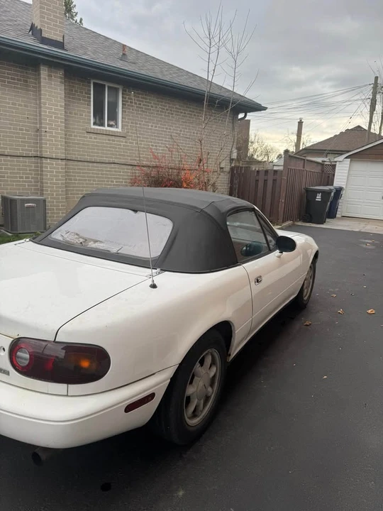 1991 Mazda NA MX-5 Miata - Image 4 of 8