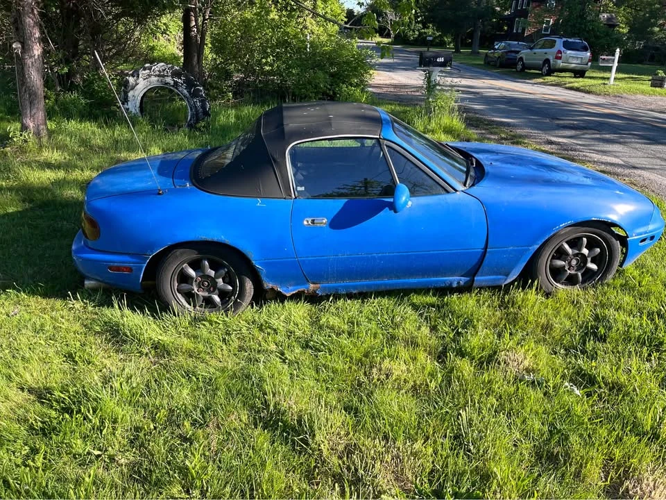 1991 Mazda NA MX-5 Miata - Image 2 of 3