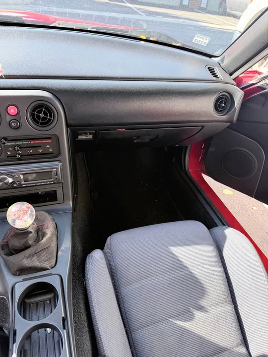1991 Mazda NA MX-5 Miata - Image 9 of 13