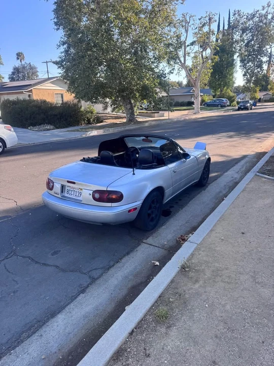 1991 Mazda NA MX-5 Miata - Image 3 of 9