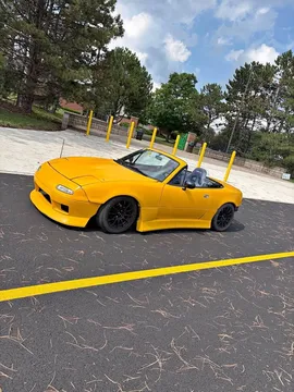 1991 Mazda MX-5 10th Anniversary Convertible 2D