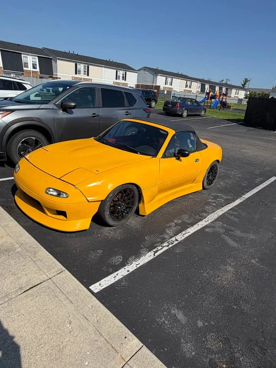 1991 Mazda NA MX-5 Miata - Image 12 of 16
