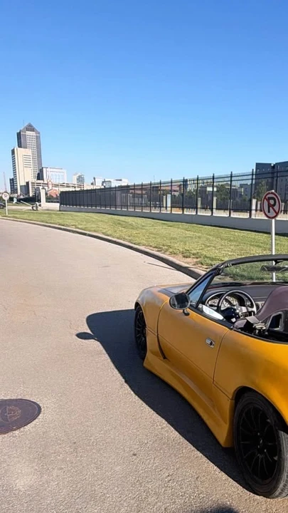 1991 Mazda NA MX-5 Miata - Image 3 of 16