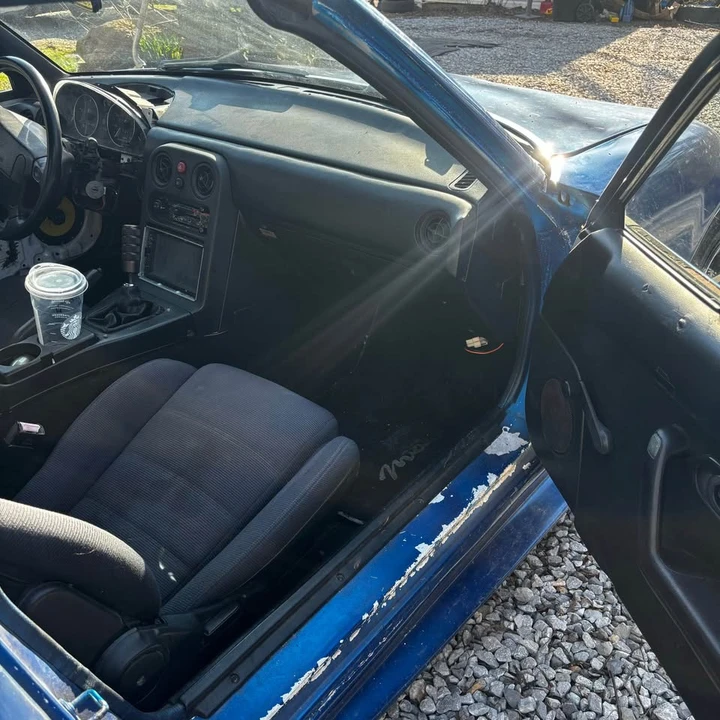 1991 Mazda NA MX-5 Miata - Image 6 of 7