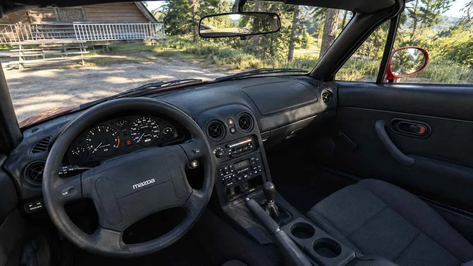 1991 Mazda NA MX-5 Miata - Image 2 of 2